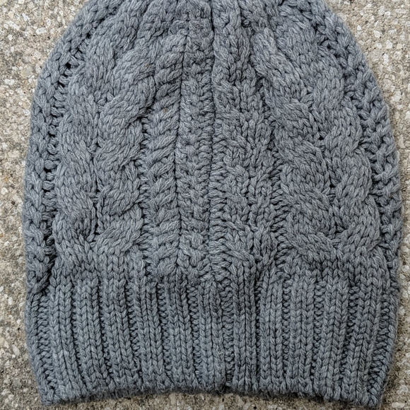 🌟 Merona Gray Beanie Hat - Picture 4 of 4